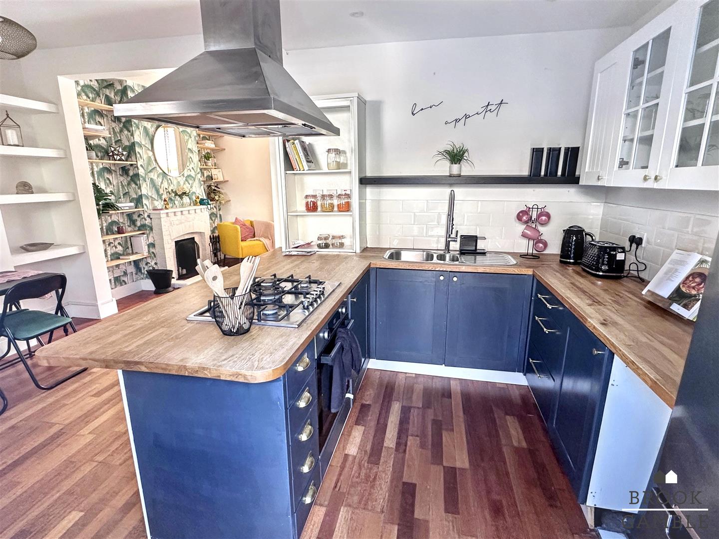 2 Bedroom House. Sydney Road in Eastbourne,  6